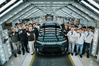 Číňané už vyrábějí další luxusní elektromobil v Evropě. Nový XPeng G9L vzniká v Rakousku